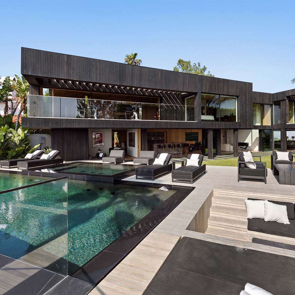 HOME 3.jpg